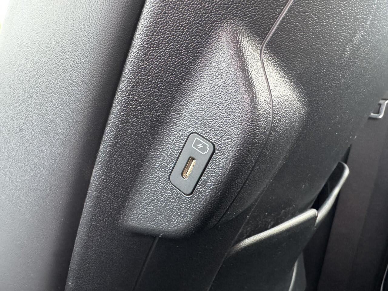 KIA Niro 1.6 GDi Hybrid DynamicLine | Eerste Eigenaar | Parelmoer | Adaptieve Cruise | Carplay/Android Auto | Navigatie | Enz...