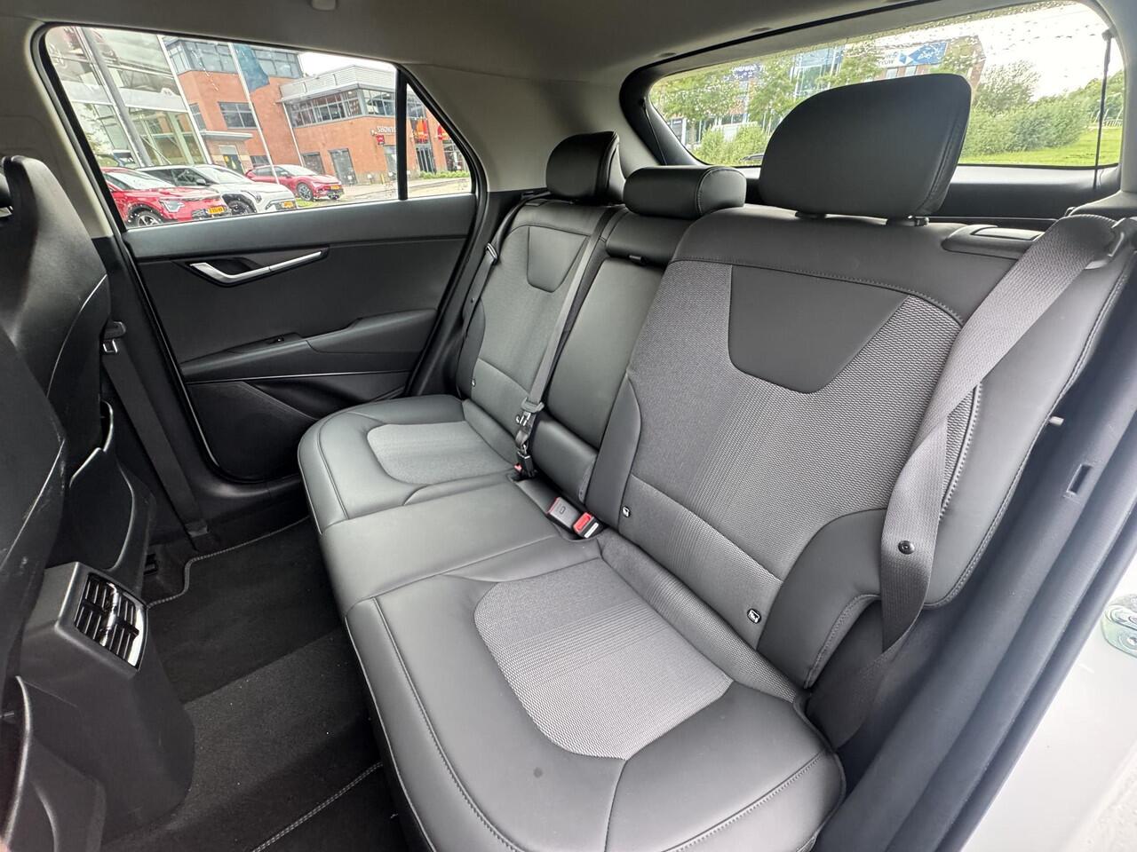 KIA Niro 1.6 GDi Hybrid DynamicLine | Eerste Eigenaar | Parelmoer | Adaptieve Cruise | Carplay/Android Auto | Navigatie | Enz...