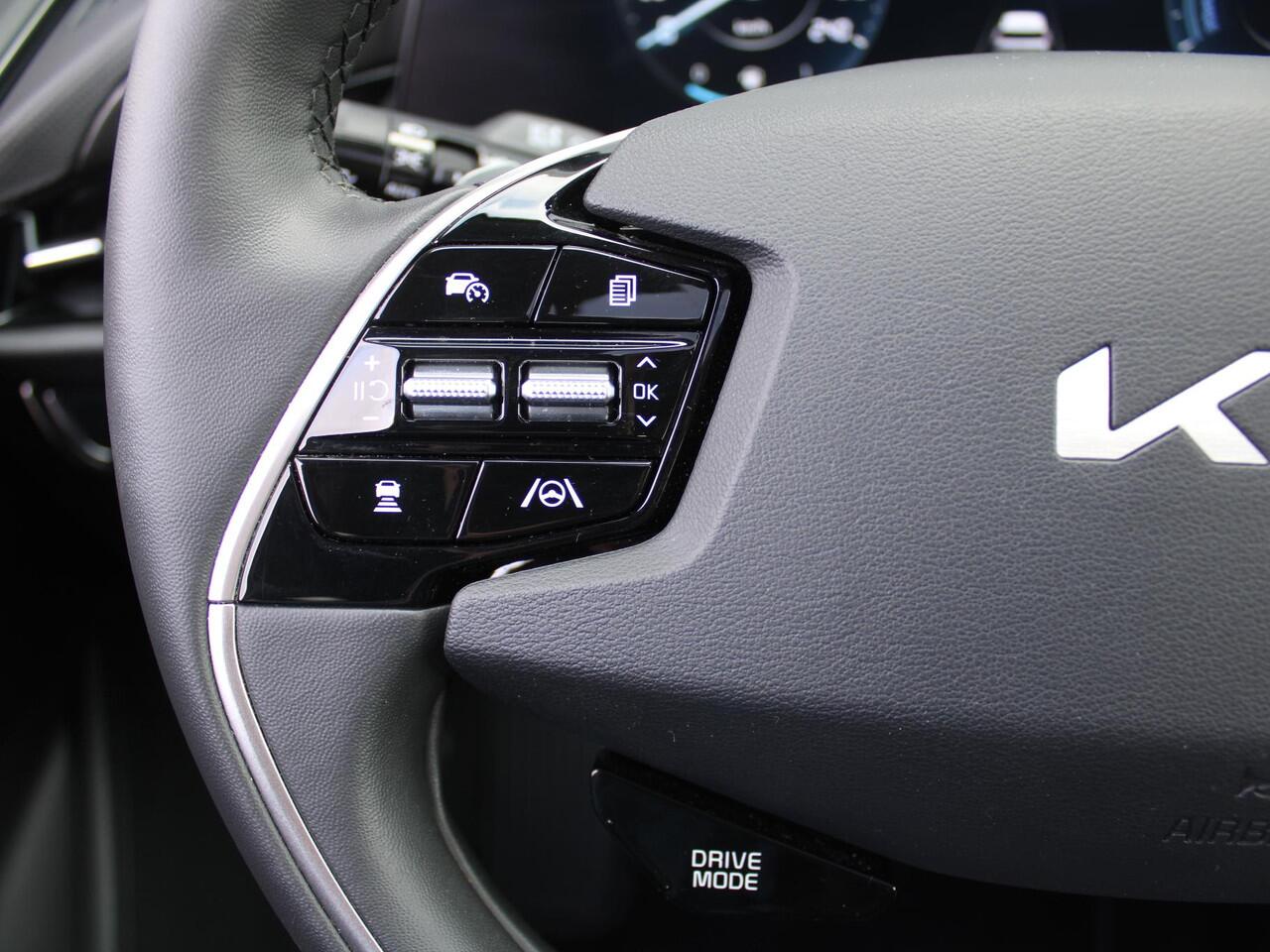 KIA Niro 1.6 GDi Hybrid DynamicPlusLine | Schuif-/kanteldak | Stuur-/stoelverwarming | Cruise adapt. | Camera | Clima | 16" LM |