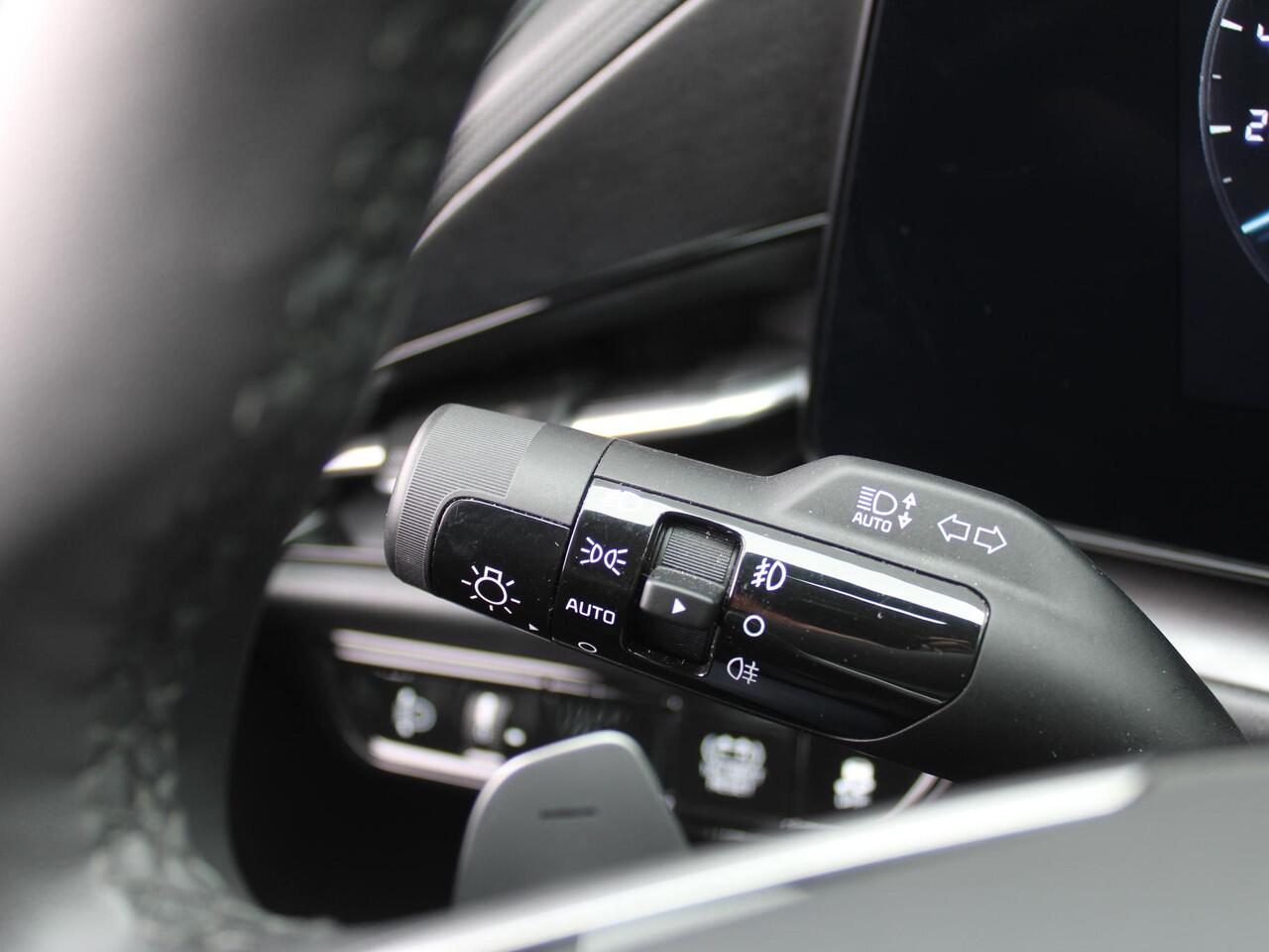 KIA Niro 1.6 GDi Hybrid DynamicLine | Camera | Cruise adapt. | Clima | 16" LM | Navi | Keyless |