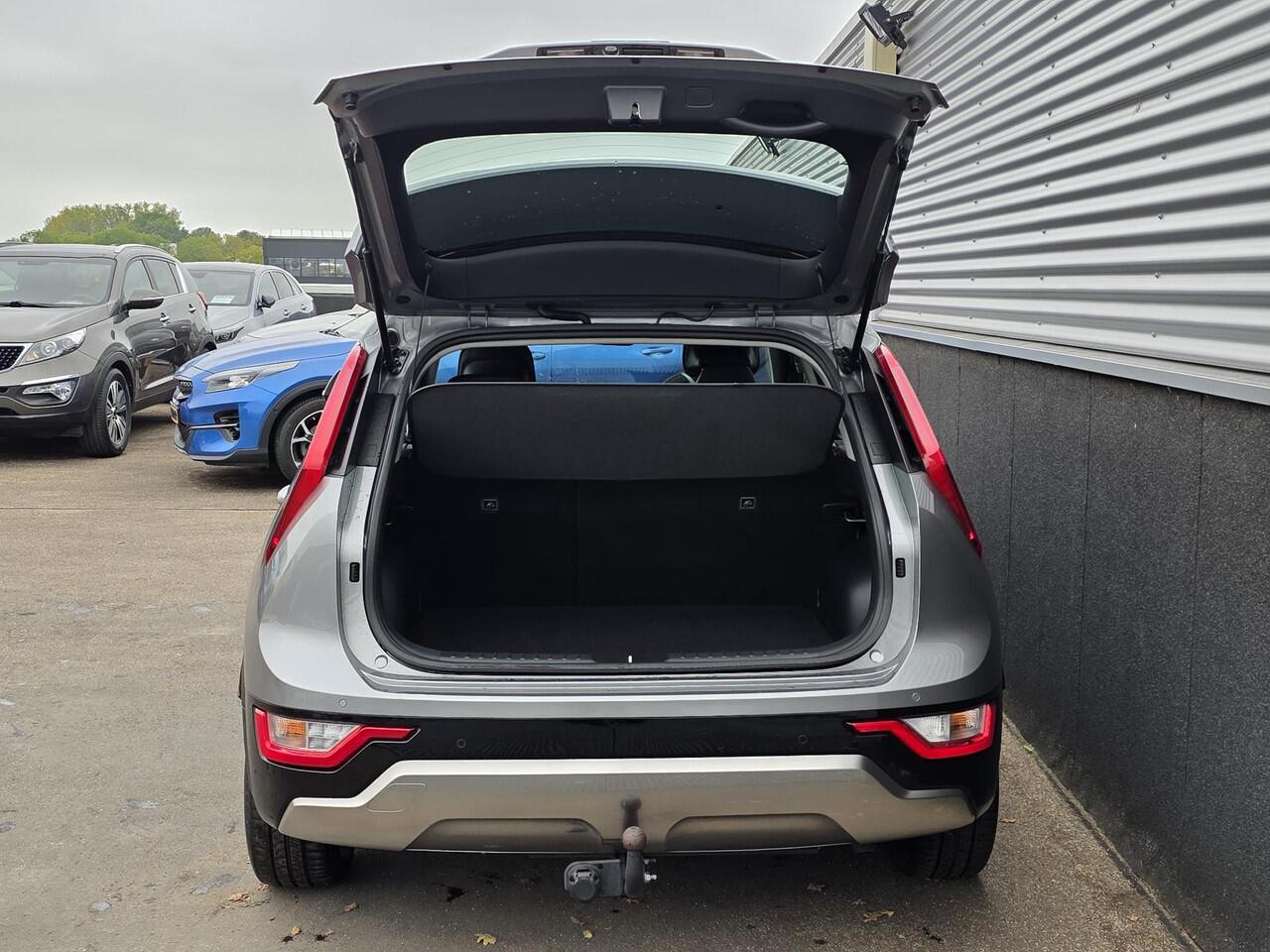 KIA Niro 1.6 GDi Hybrid DynamicLine Trekhaak, navigatie Apple CarPlay/Android Auto, NL-AUTO! parkeersensoren v&a, achteruitrij camera, adaptieve cruise control, BTW-auto