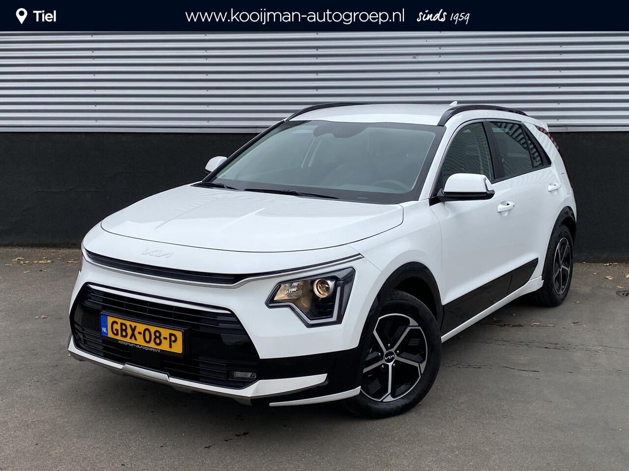 KIA Niro 1.6 GDi Hybrid DynamicLine Trekhaak, navigatie Apple CarPlay/Android Auto, NL-AUTO! parkeersensoren v&a, achteruitrij camera, adaptieve cruise control, BTW-auto