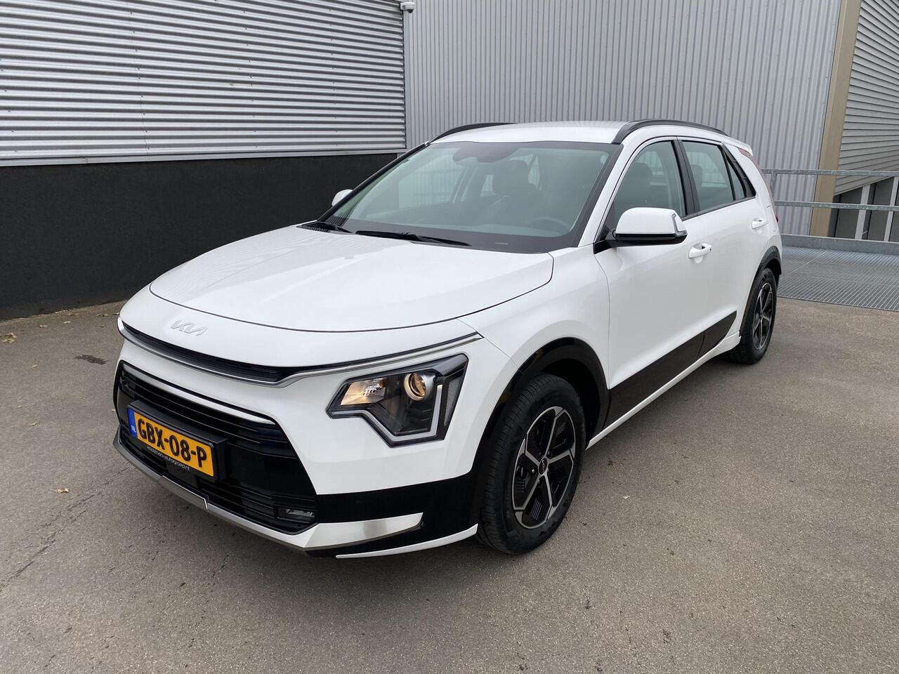 KIA Niro 1.6 GDi Hybrid DynamicLine Trekhaak, navigatie Apple CarPlay/Android Auto, NL-AUTO! parkeersensoren v&a, achteruitrij camera, adaptieve cruise control, BTW-auto