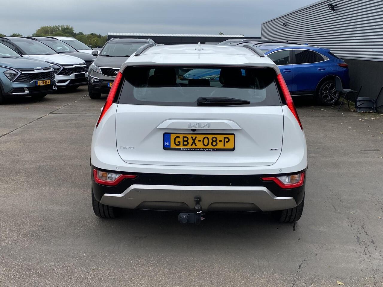 KIA Niro 1.6 GDi Hybrid DynamicLine Trekhaak, navigatie Apple CarPlay/Android Auto, NL-AUTO! parkeersensoren v&a, achteruitrij camera, adaptieve cruise control, BTW-auto