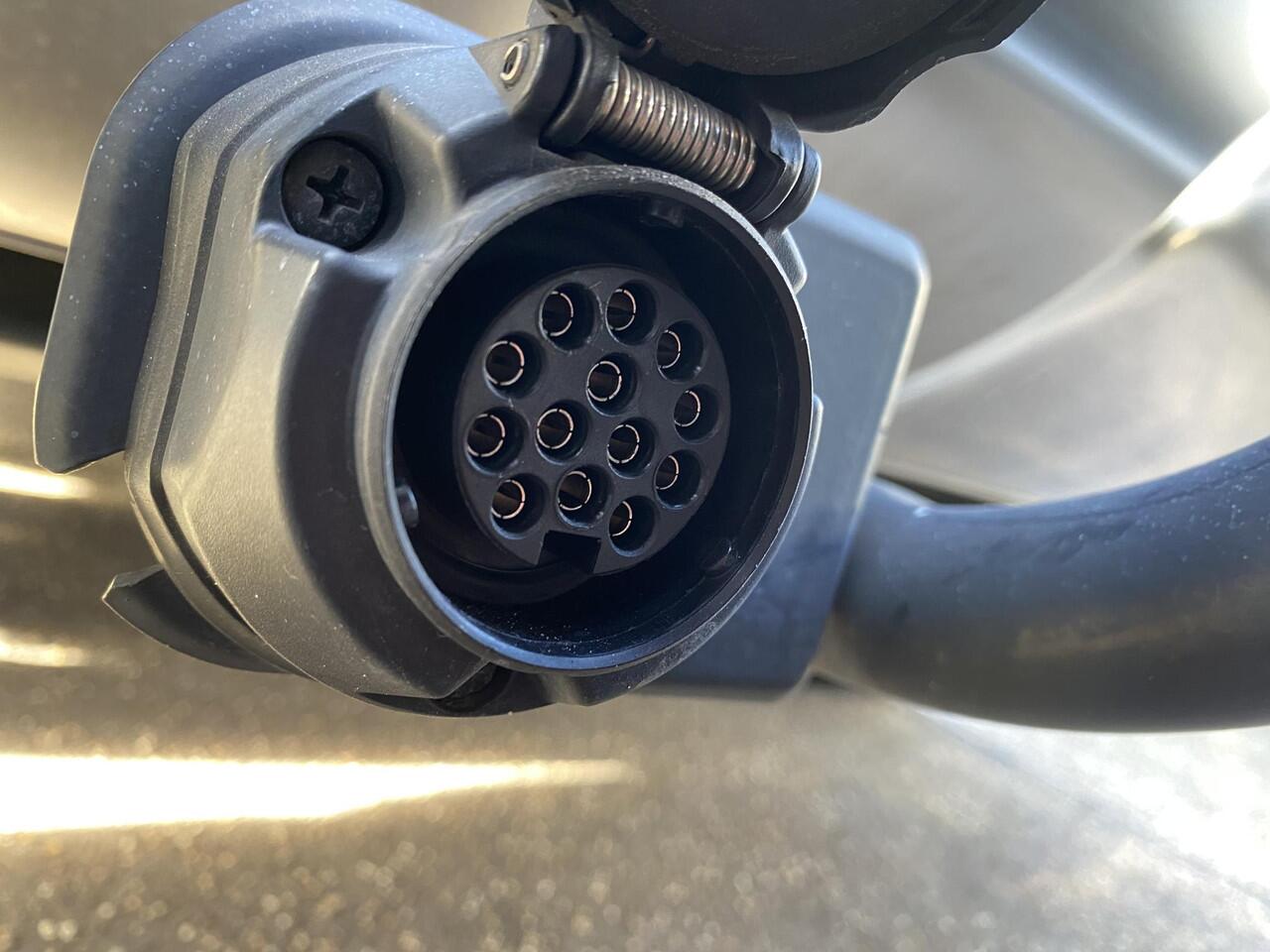 KIA Niro 1.6 GDi Hybrid DynamicLine Trekhaak 13-polig, navigatie, Apple CarPlay/Android Auto, NL-AUTO, parkeersensoren v&a, achteruitrij camera, adaptieve cruise control, BTW-auto