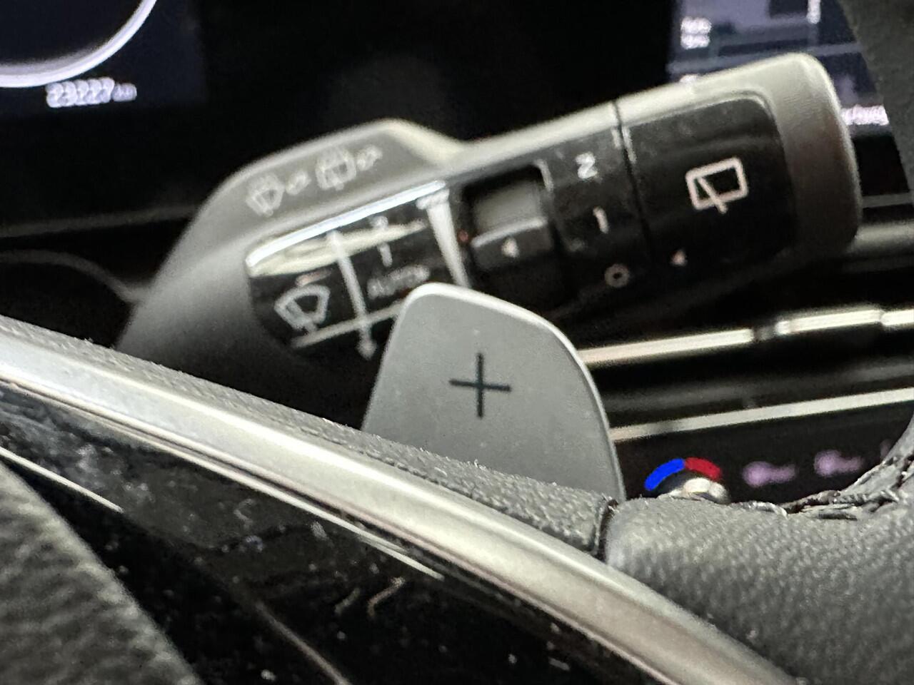 KIA Niro 1.6 GDi Hybrid DynamicLine TREKHAAK / ACHTERUITRIJCAMERA / NAVIGATIE