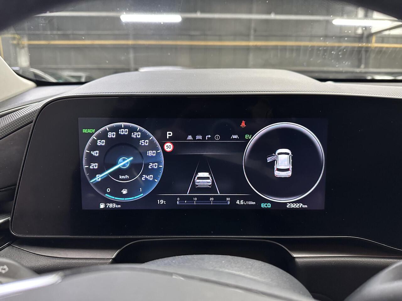 KIA Niro 1.6 GDi Hybrid DynamicLine TREKHAAK / ACHTERUITRIJCAMERA / NAVIGATIE