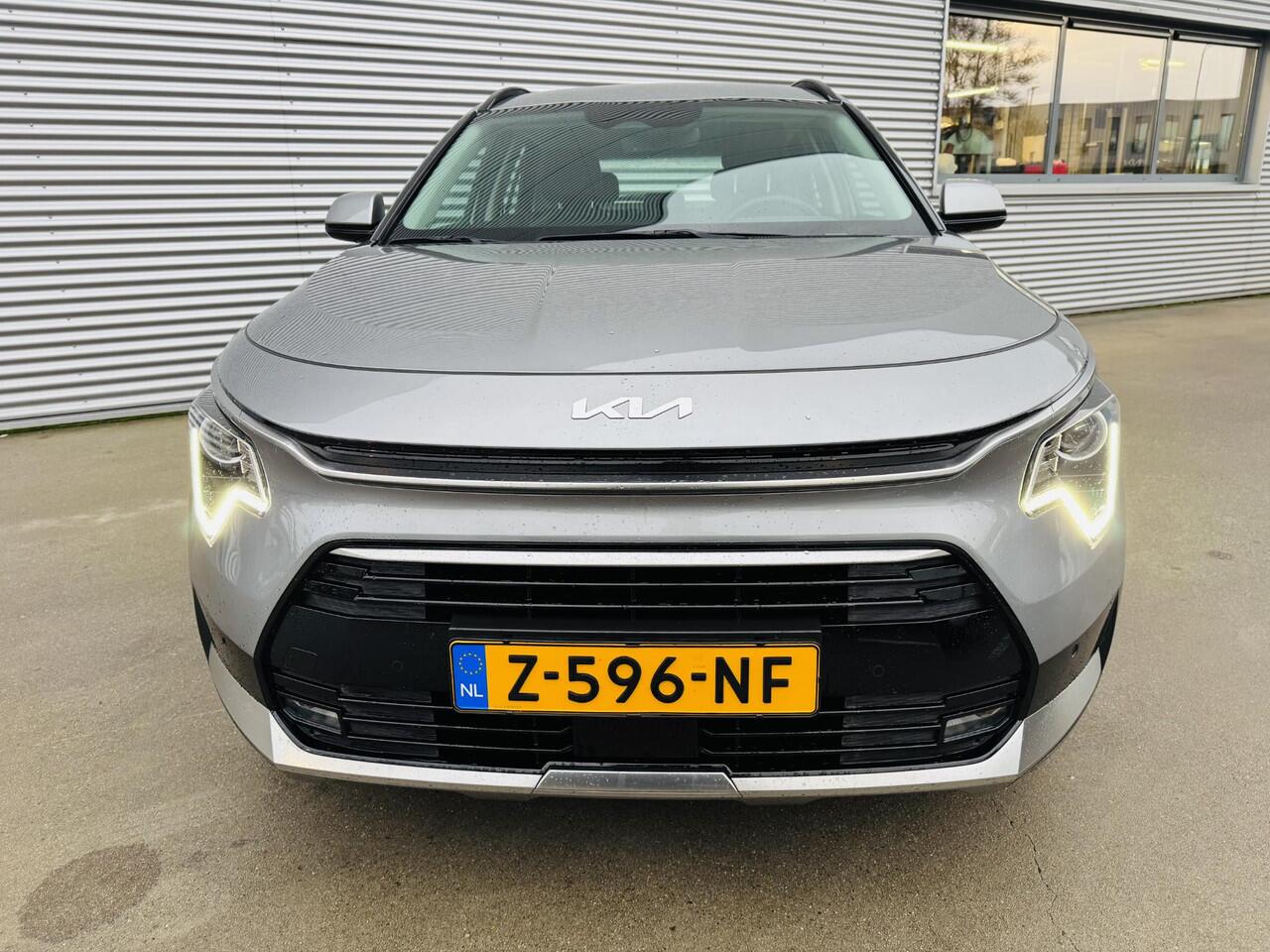 KIA Niro 1.6 GDi Hybrid DynamicLine Trekhaak | Clima | Cruise | Navigatie | Camera | PDC Rondom