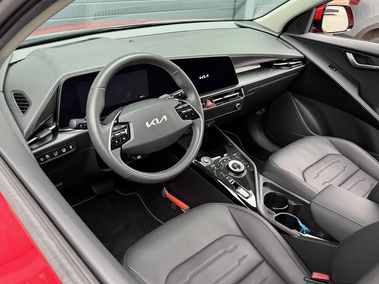 KIA Niro 1.6 GDi HYBRID DYNAMICPLUSLINE I DEALER ONDERHOUDEN I SCHUIF/KANTELDAK I VD EERSTE EIGENAAR I LEDEREN BEKLEDING