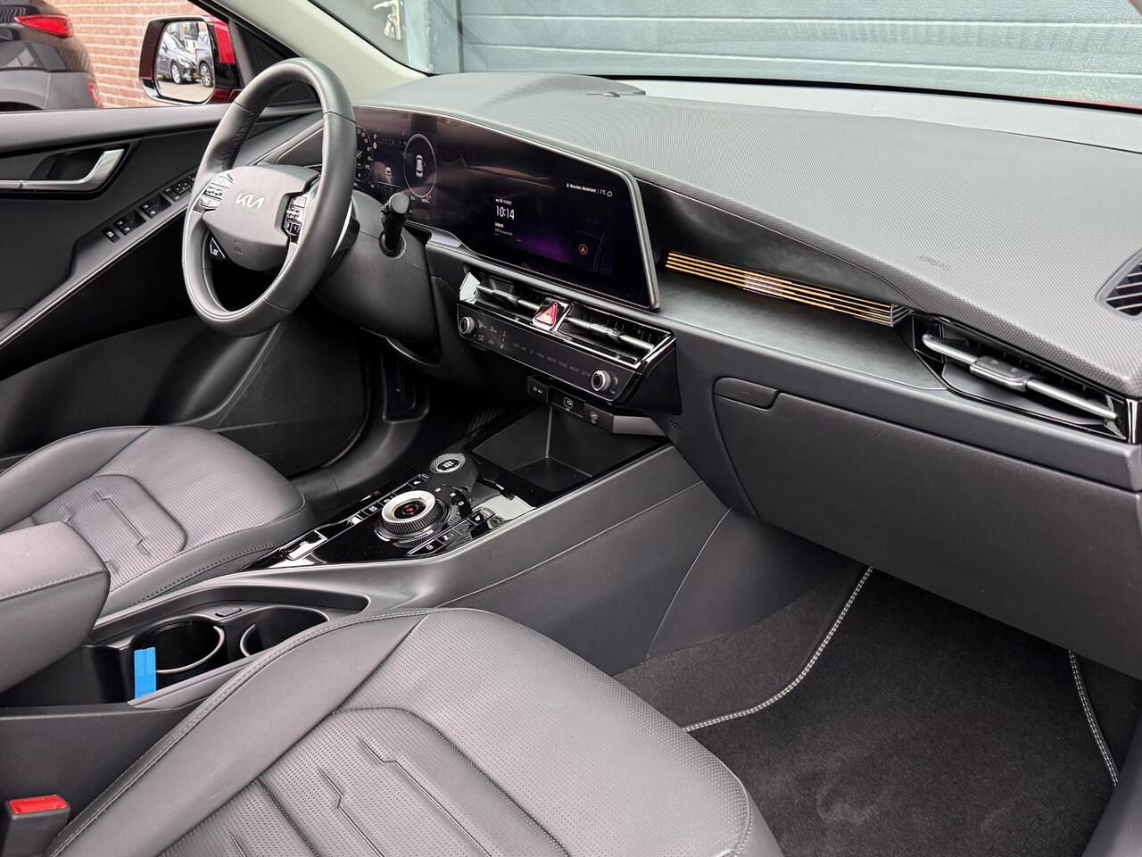 KIA Niro 1.6 GDi HYBRID DYNAMICPLUSLINE I DEALER ONDERHOUDEN I SCHUIF/KANTELDAK I VD EERSTE EIGENAAR I LEDEREN BEKLEDING