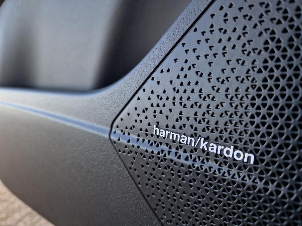 KIA Niro 1.6 GDi PHEV ExecutiveLine | Open Dak | Stoelventilatie | Dodehoek | Leder | Led |