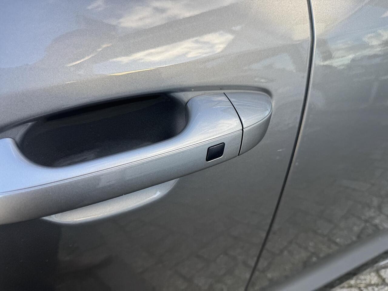 KIA Niro 1.6 GDi Hybrid DynamicLine , Trekhaak, Eerste Eigenaar, Apple Carplay/Android Auto, Adaptieve Cruise Control, Enz...