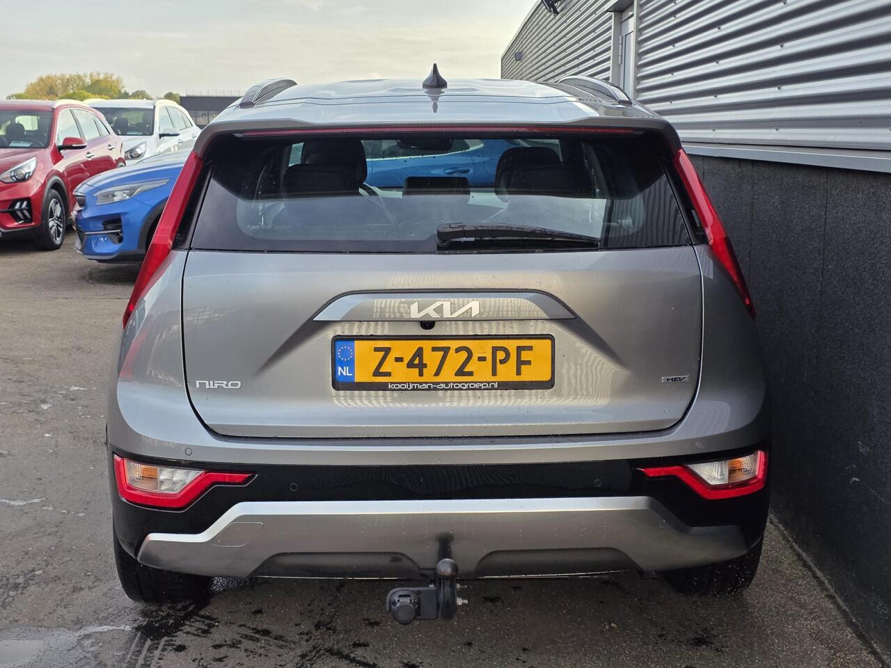KIA Niro 1.6 GDi Hybrid DynamicLine Trekhaak 13-polig, navigatie, Apple CarPlay/Android Auto, NL-AUTO, parkeersensoren v&a, achteruitrij camera, adaptieve cruise control, BTW-auto