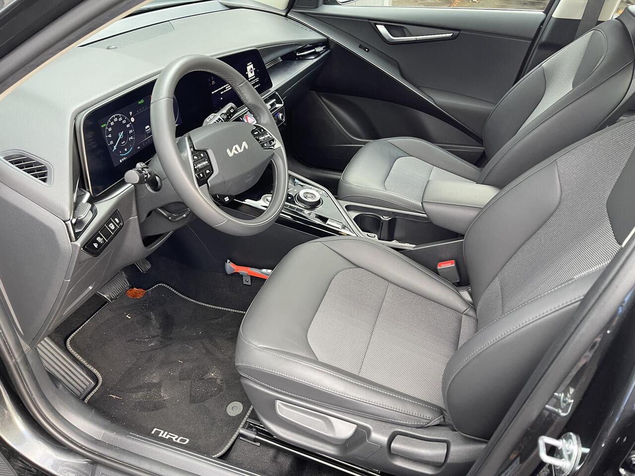 KIA Niro 1.6 GDi Hybrid DynamicLine | Trekhaak | Climate controle | Cruise control adaptieve | Navigatie | Achteruitrijcamera