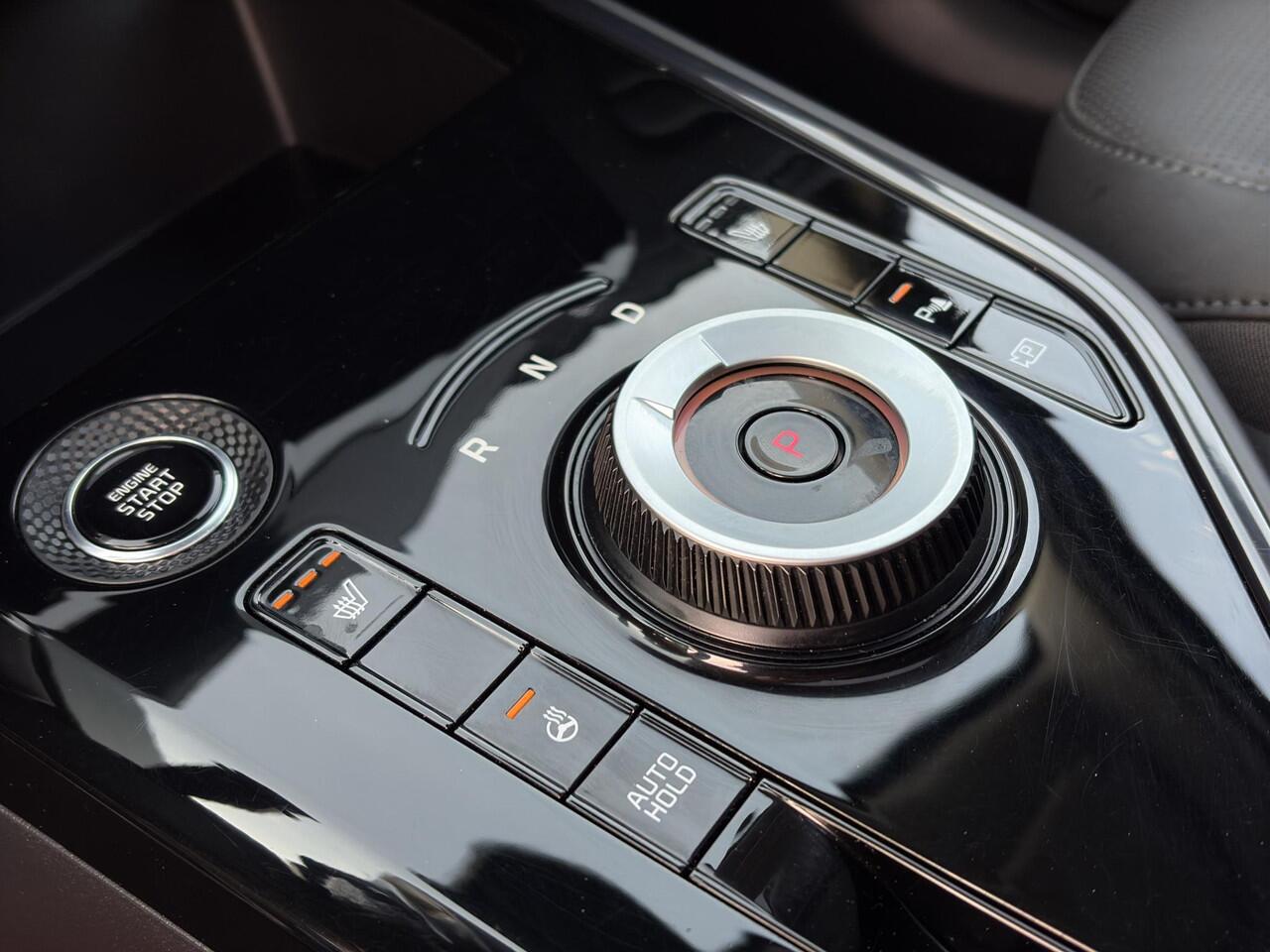 KIA Niro 1.6 GDi Hybrid DynamicPlusLine HUD | Leder | Stoel- en Stuurverwarming | Adapt. Cruise | Schuif/Kanteldak | Elektr. Achterklep |