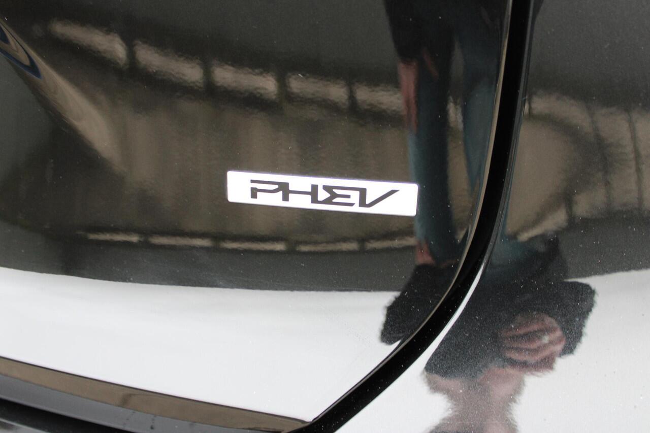 KIA Niro 1.6 GDi PHEV DynamicLine PLUG IN HYBRID TREKHAAK, NAVIGATIE, ACHTERUITRIJCAMERA