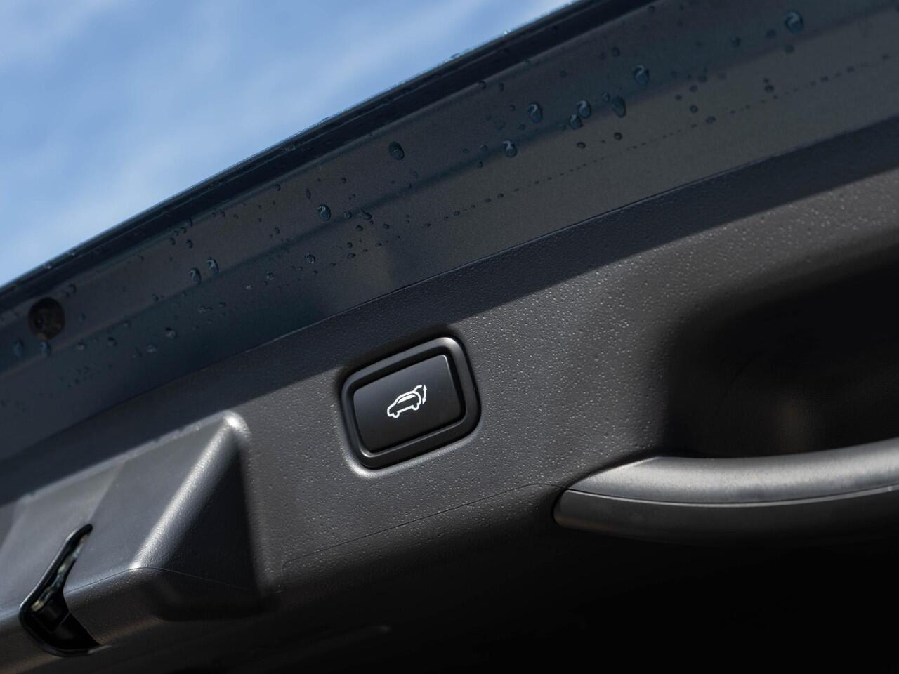 KIA Niro 1.6 GDi Hybrid DynamicPlusLine | Navigatie | Stoel en stuurverwarming |