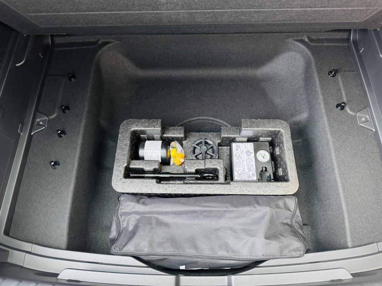 KIA Niro 1.6 GDi Hybrid DynamicLine Demo auto | KM stand kan iets varieeren | Informeer altijd even of de auto aanwezig is...