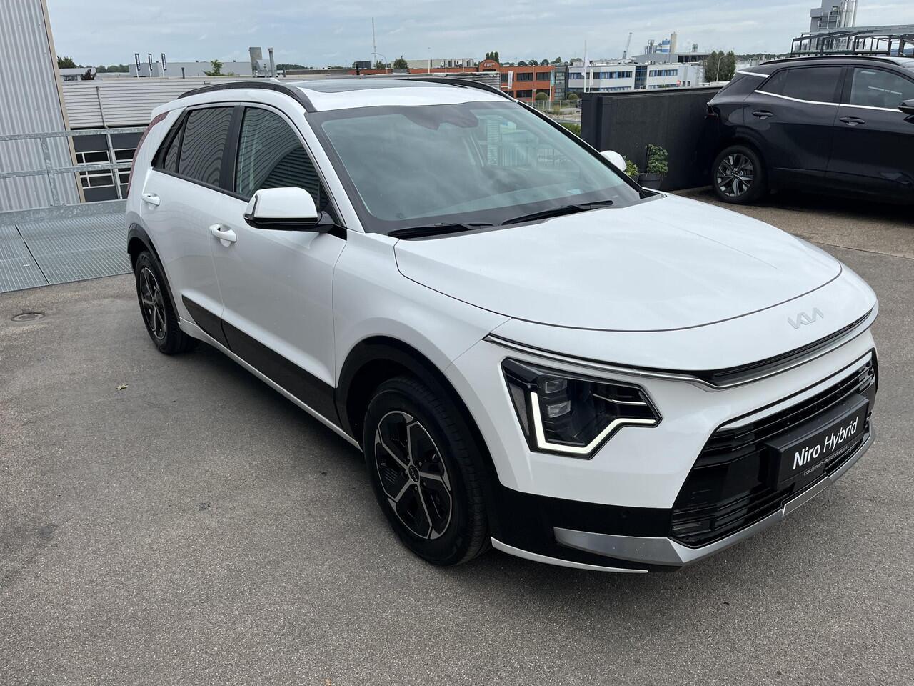 KIA Niro 1.6 GDi Hybrid DynamicPlusLine ¤4396 Voordeel! ACTIEPRIJS! Direct & Nieuw uit voorraad leverbaar. Meerdere kleuren snel leverbaar