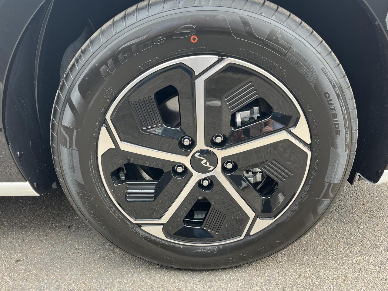 KIA Niro 1.6 GDi Hybrid DynamicPlusLine ¤4396 Voordeel! ACTIEPRIJS! Direct & Nieuw uit voorraad leverbaar. Meerdere kleuren snel leverbaar