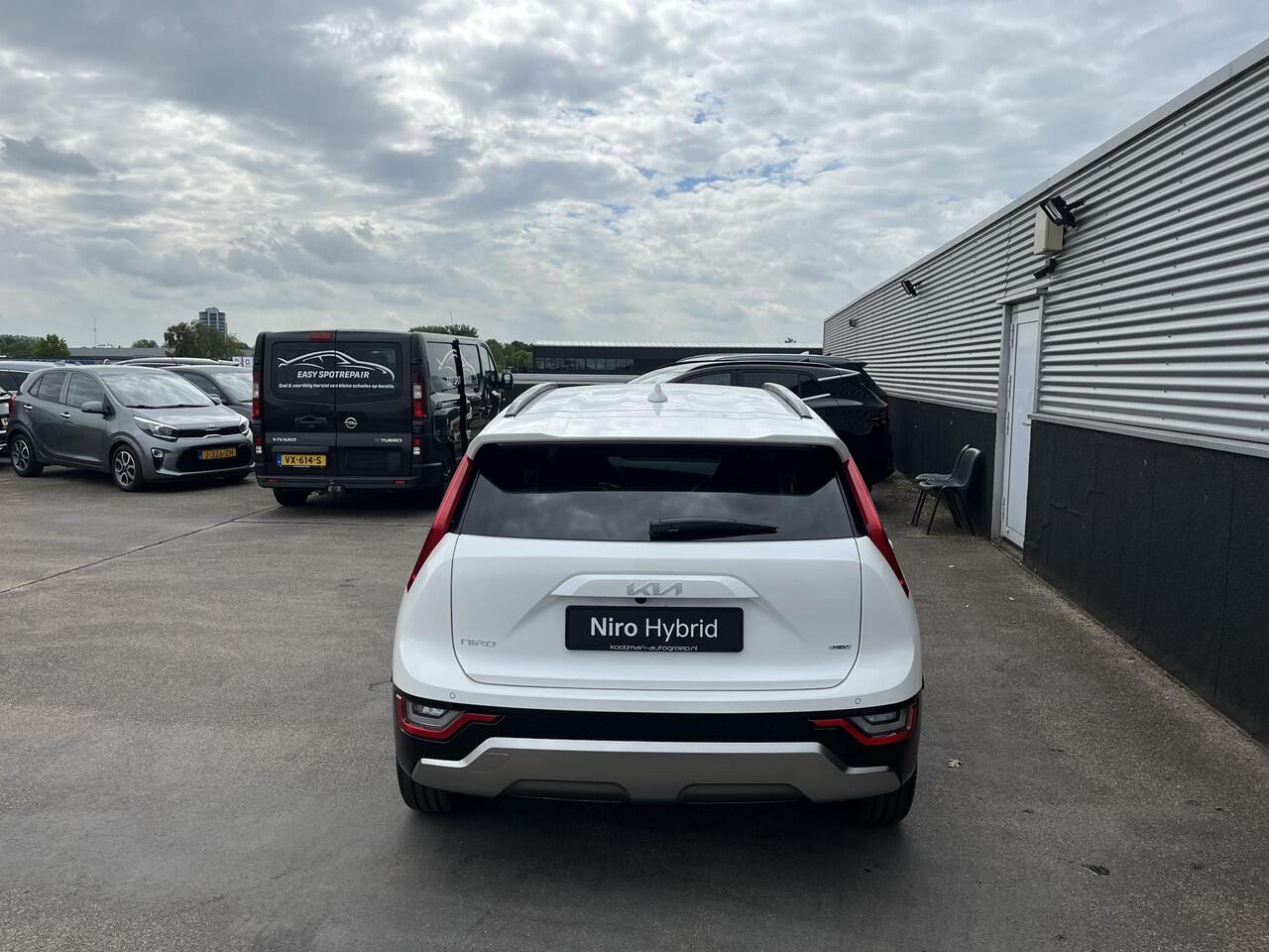 KIA Niro 1.6 GDi Hybrid DynamicPlusLine ¤4396 Voordeel! ACTIEPRIJS! Direct & Nieuw uit voorraad leverbaar. Meerdere kleuren snel leverbaar