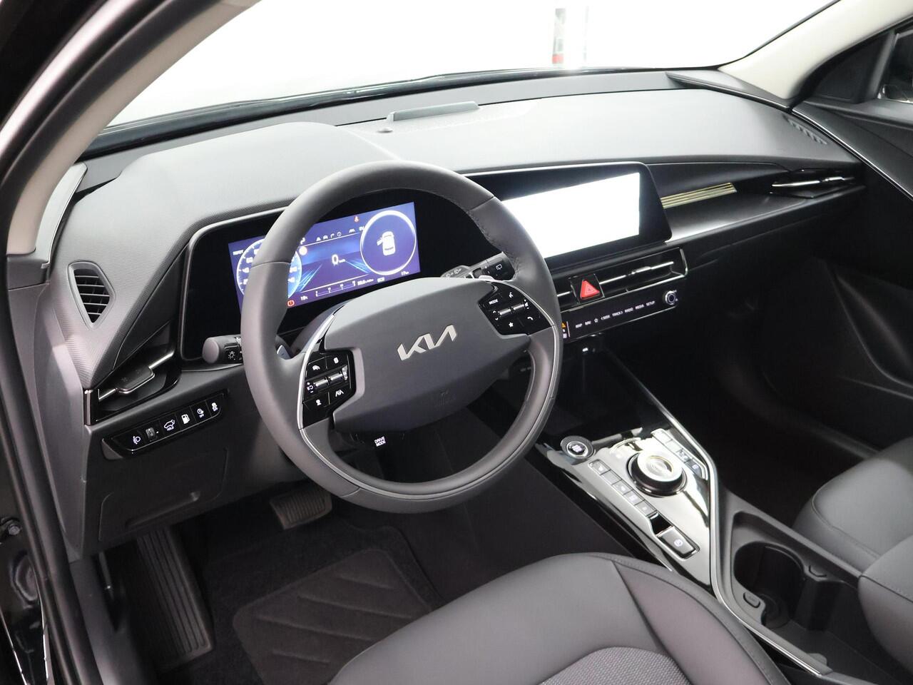 KIA Niro 1.6 GDi PHEV DynamicPlusLine Edition | 18" lichtmetalen velgen | Elektrisch verstelbare bestuurdersstoel | Stoel/Stuurwielverwarming | LED Koplampen | Elektrisch bedienbare achterklep |