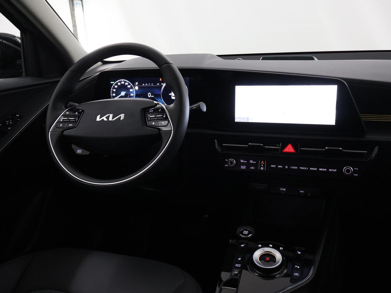 KIA Niro 1.6 GDi PHEV DynamicPlusLine Edition | 18" lichtmetalen velgen | Elektrisch verstelbare bestuurdersstoel | Stoel/Stuurwielverwarming | LED Koplampen | Elektrisch bedienbare achterklep |