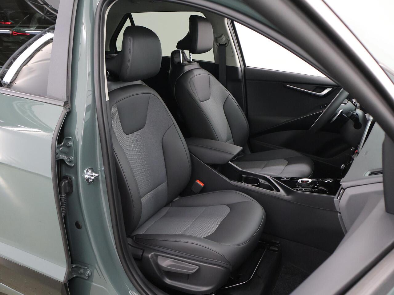 KIA Niro 1.6 GDi PHEV DynamicPlusLine Edition | 18" lichtmetalen velgen | Elektrisch verstelbare bestuurdersstoel | Stoel/Stuurwielverwarming | LED Koplampen | Elektrisch bedienbare achterklep |