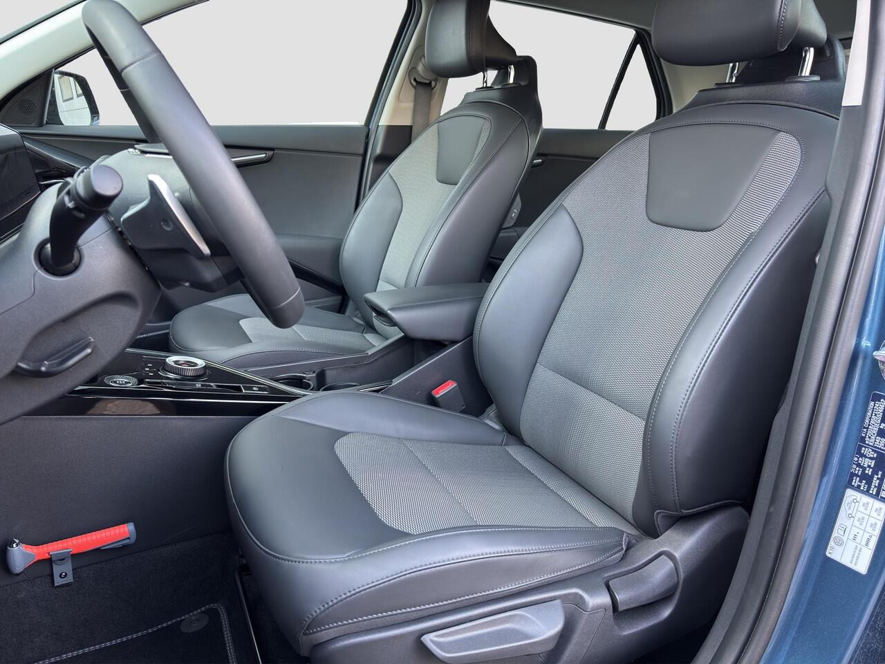 KIA Niro 1.6 GDi Hybrid DynamicLine Climate Control | Automaat | Adapt. Cruise | Navi | Carplay/Android Auto | Half-Leder | Camera | Navi |