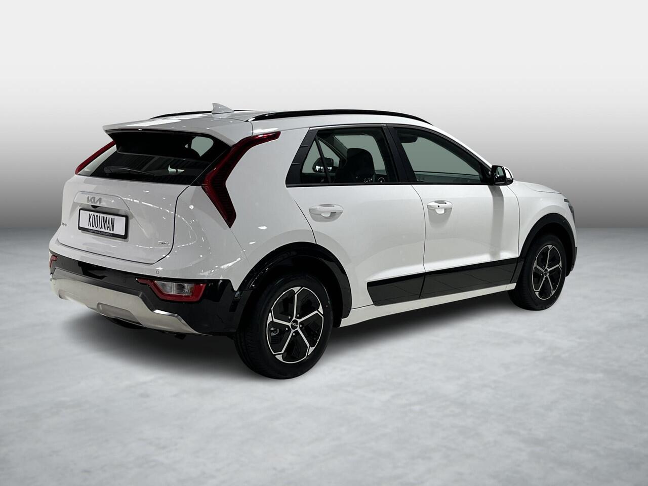 KIA Niro 1.6 GDi Hybrid DynamicLine ¤4.750,- Voordeel! EINDEJAARSACTIE! MY26 Meerdere kleuren uit voorraad leverbaar of levering 01-2026