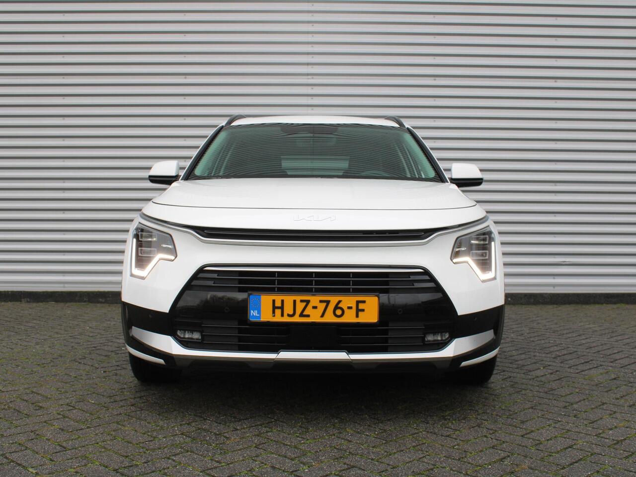 KIA Niro 1.6 GDi Hybrid DynamicPlusLine | Schuif-/kanteldak | Stuur-/stoelverwarming | Cruise adapt. | Camera | Clima | HUD | 16" LM |