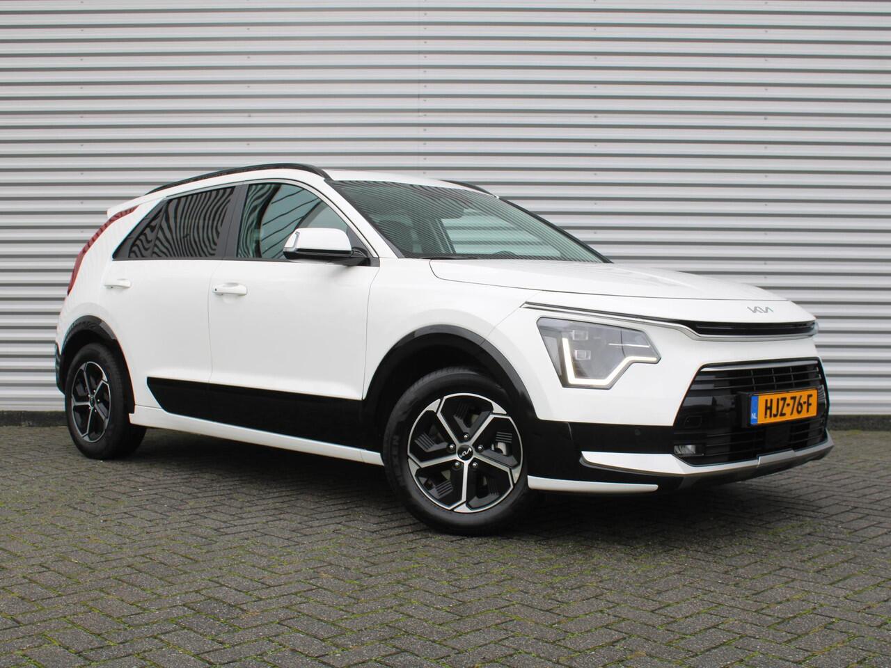 KIA Niro 1.6 GDi Hybrid DynamicPlusLine | Schuif-/kanteldak | Stuur-/stoelverwarming | Cruise adapt. | Camera | Clima | HUD | 16" LM |