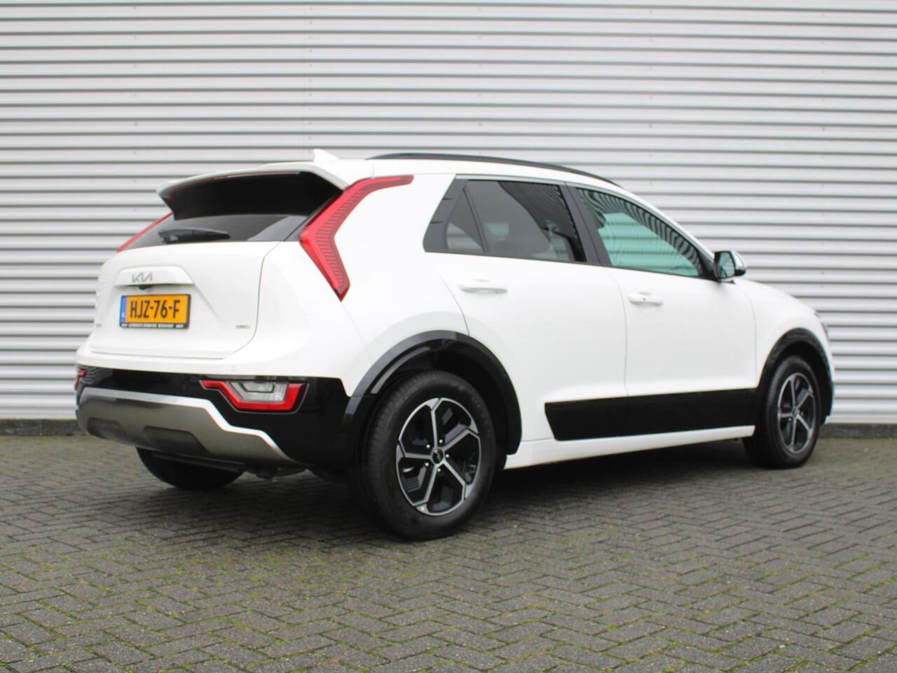 KIA Niro 1.6 GDi Hybrid DynamicPlusLine | Schuif-/kanteldak | Stuur-/stoelverwarming | Cruise adapt. | Camera | Clima | HUD | 16" LM |