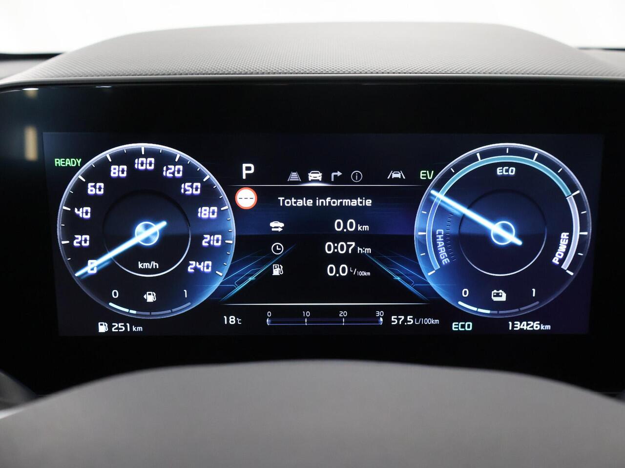 KIA Niro 1.6 GDi Hybrid ExecutiveLine | Panoramadak | Stoelverwarming | Dodehoekdetectie | Harman/kardon | Parkeercamera |