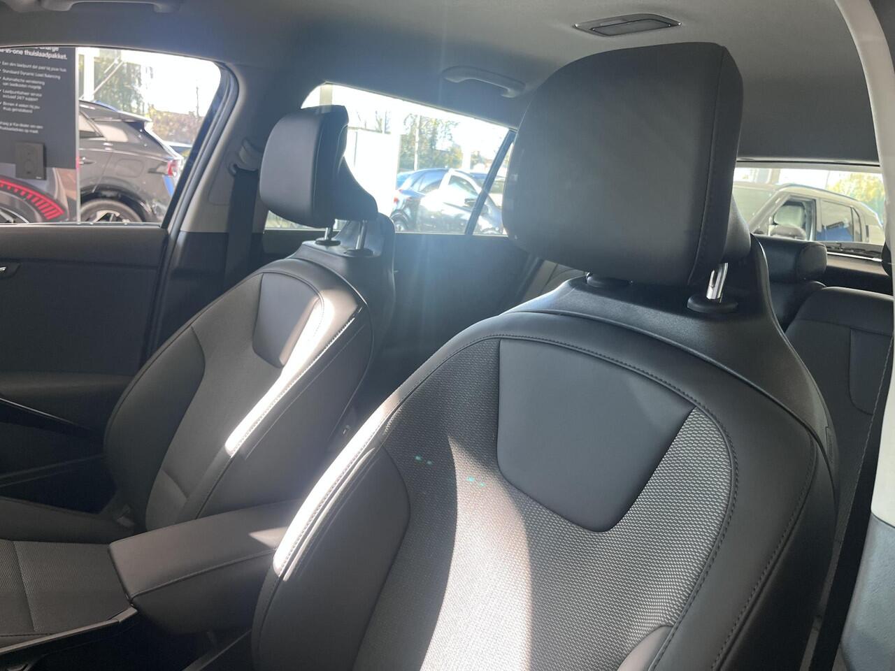 KIA Niro 1.6 GDi Hybrid DynamicLine VOORDEEL!! OP VOORRAAD!! RIJDEN IN 2025!!