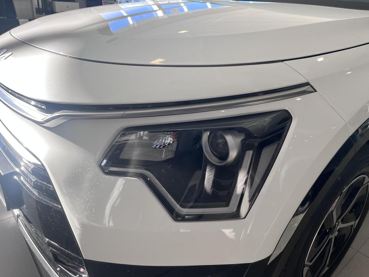 KIA Niro 1.6 GDi Hybrid DynamicLine VOORDEEL!! OP VOORRAAD!! RIJDEN IN 2025!!