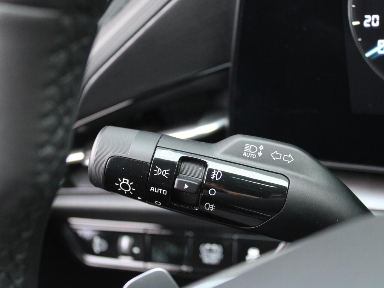 KIA Niro 1.6 GDi Hybrid DynamicLine | Camera | Cruise adapt. | Clima | 16" LM | Navi | Keyless | Apple Carplay/Android Auto |