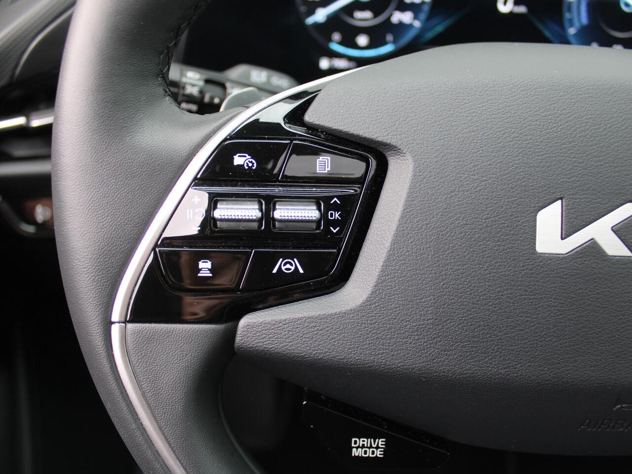 KIA Niro 1.6 GDi Hybrid DynamicPlusLine | Schuif-/kanteldak | Stuur-/stoelverwarming | Cruise adapt. | Camera | Clima | HUD | 16" LM |