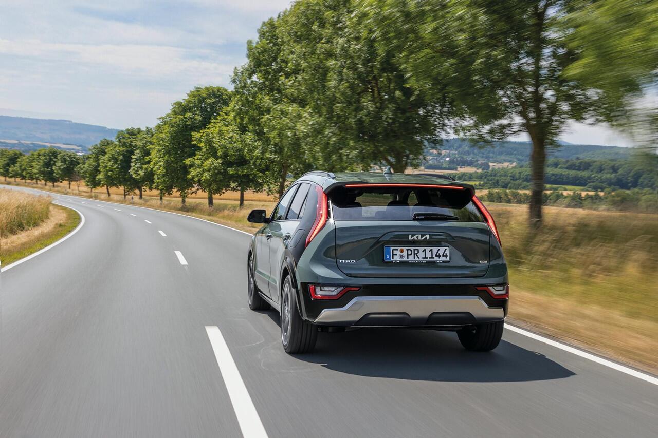 KIA Niro 1.6 GDi Hybrid ComfortLine Nu ¤4.000,- voordeel! Nu tijdelijk extra scherp geprijsd!