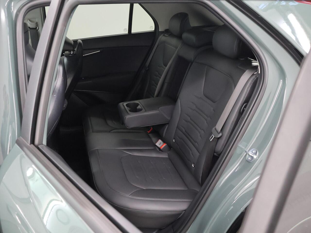 KIA Niro 1.6 GDi Hybrid DynamicPlusLine | Panoramadak | Stoel/Stuurwielverwarming | Head-Up Display | Dodehoek detectie |