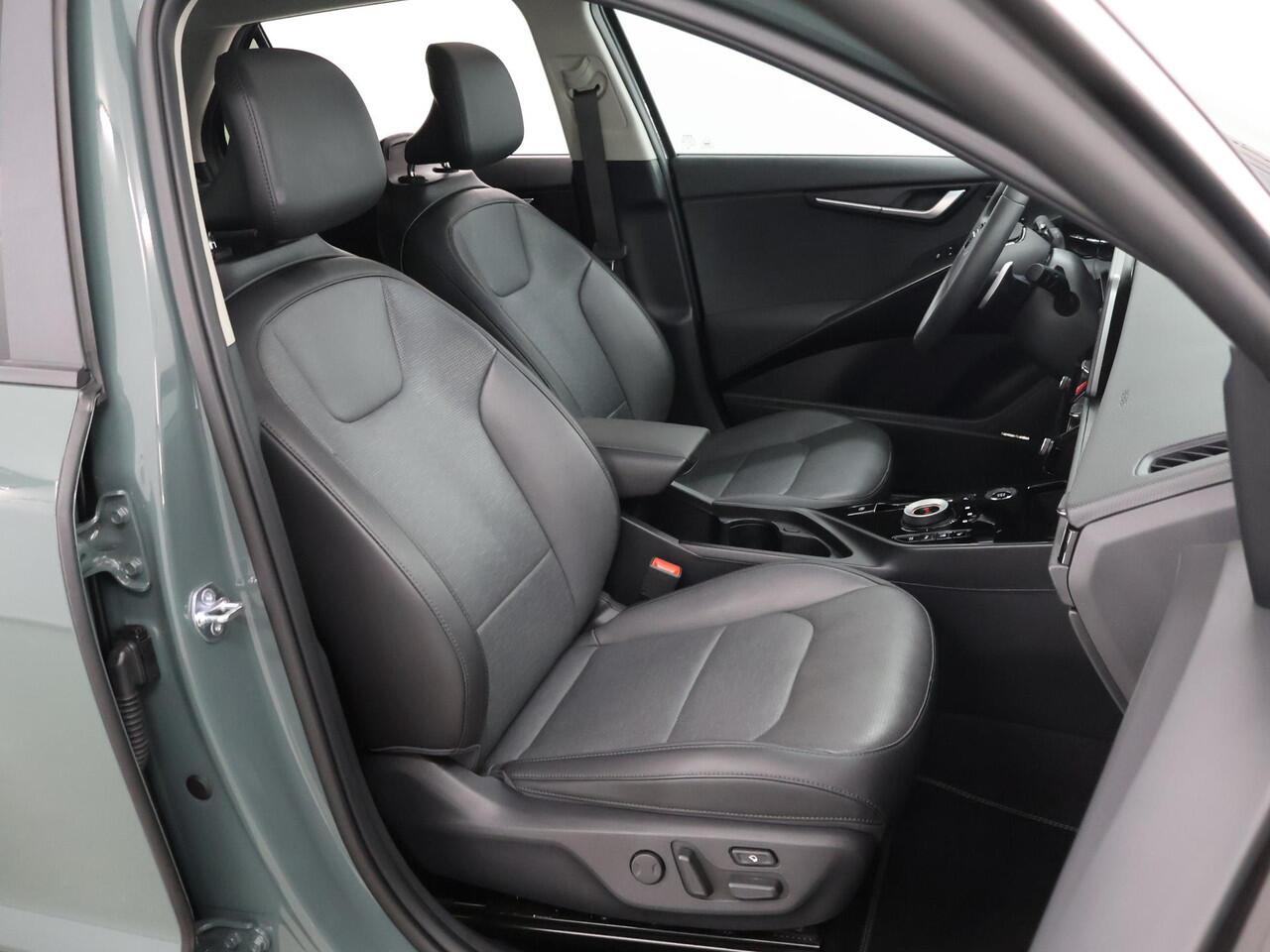 KIA Niro 1.6 GDi PHEV ExecutiveLine | Panoramadak | Stoelverwarming | Dodehoekdetectie | Harman/kardon | Parkeercamera |