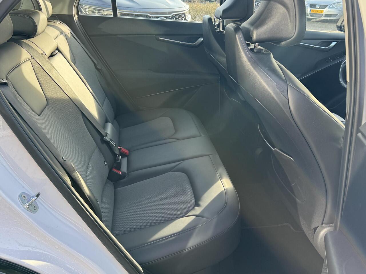 KIA Niro 1.6 GDi Hybrid DynamicLine |LMV | navigatie Apple CarPlay/Android Auto|achteruitrij camera, adaptieve cruise control|