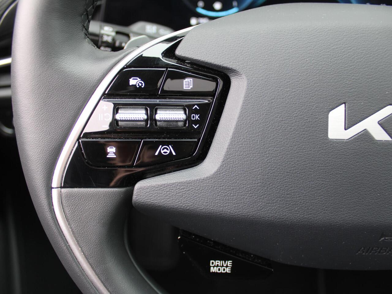 KIA Niro 1.6 GDi Hybrid DynamicPlusLine | Schuif-/kanteldak | Stuur-/stoelverwarming | Cruise adapt. | Camera | Clima | HUD | 16" LM |