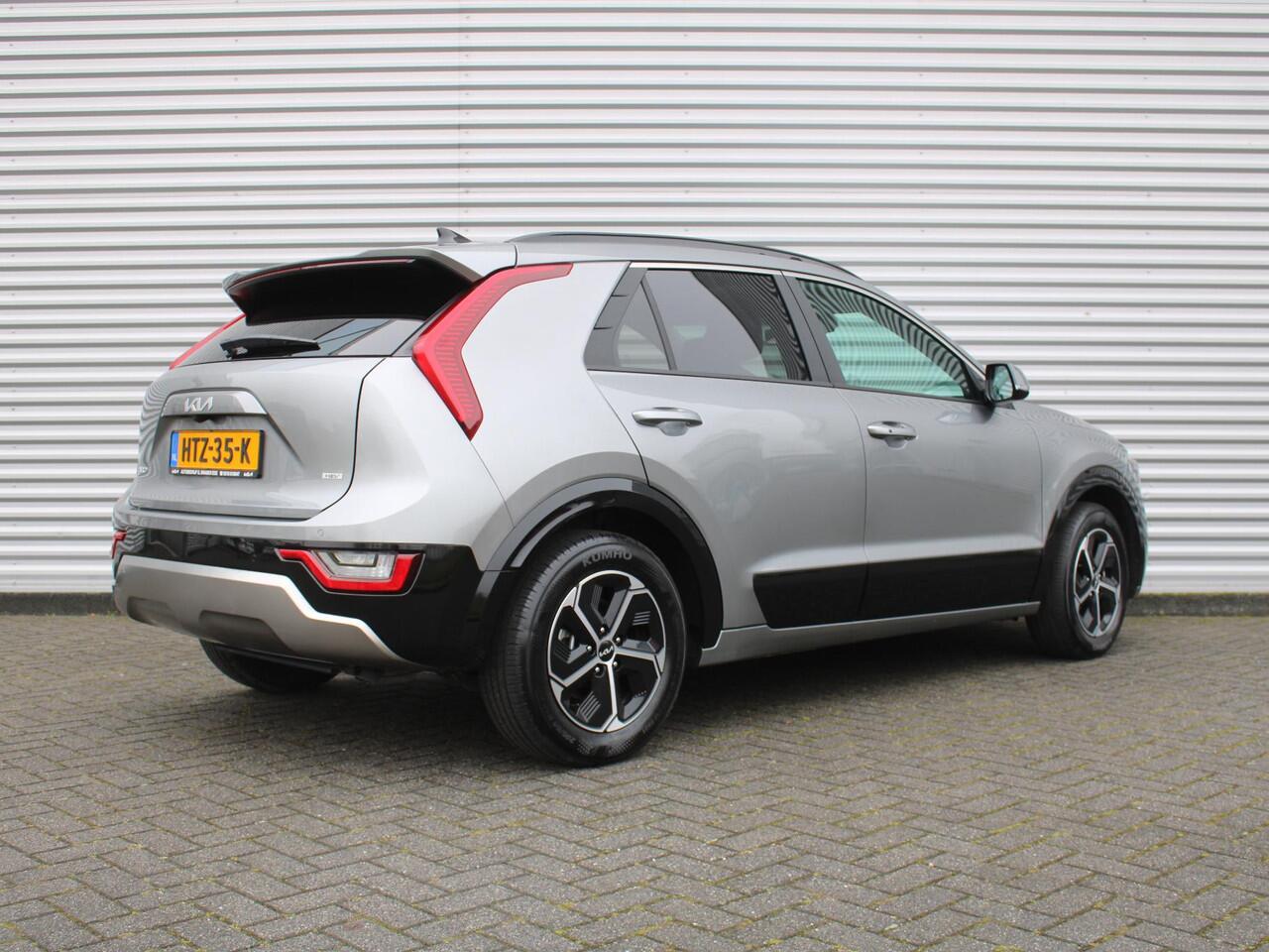 KIA Niro 1.6 GDi Hybrid DynamicPlusLine | Schuif-/kanteldak | Stuur-/stoelverwarming | Cruise adapt. | Camera | Clima | HUD | 16" LM |