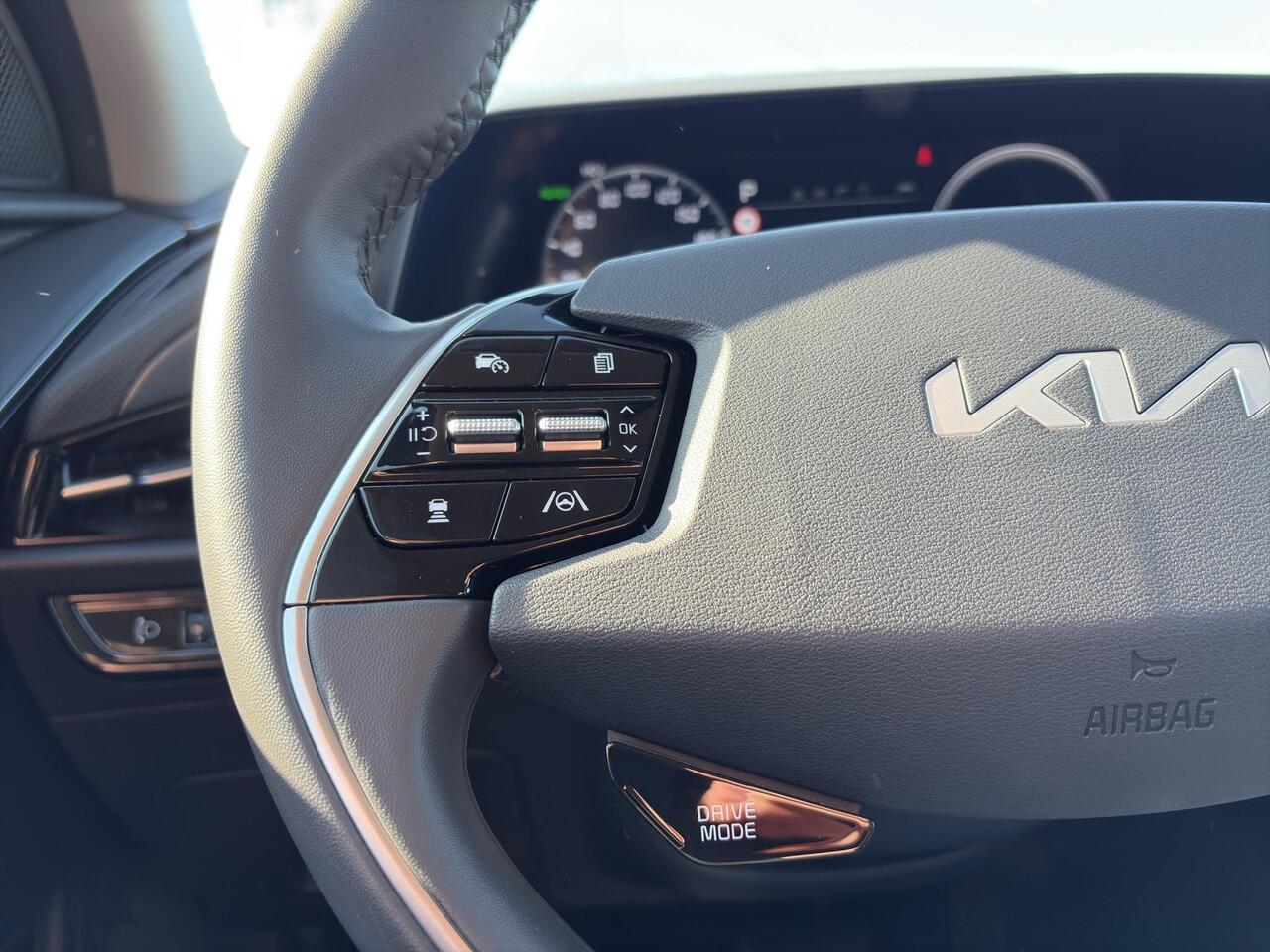 KIA Niro 1.6 GDi PHEV DynamicLine Automaat | Camera | Cruise | Sensoren | Apple Carplay & Android Auto | Navi |