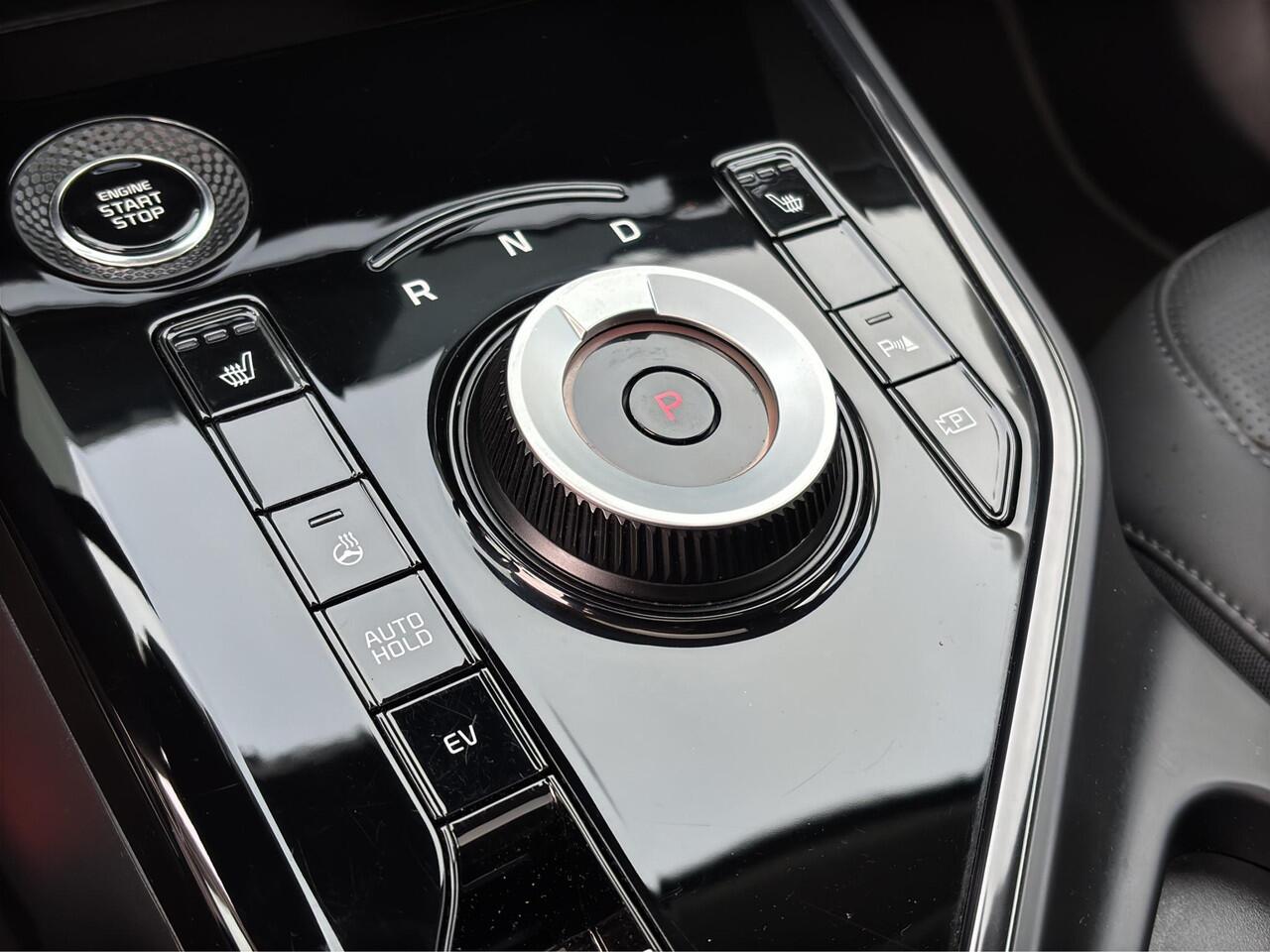 KIA Niro 1.6 GDi PHEV DynamicPlusLine Leder | Stoel- en Stuurverwarming | Adapt. Cruise | Schuif/Kanteldak | Elektr. Achterklep |