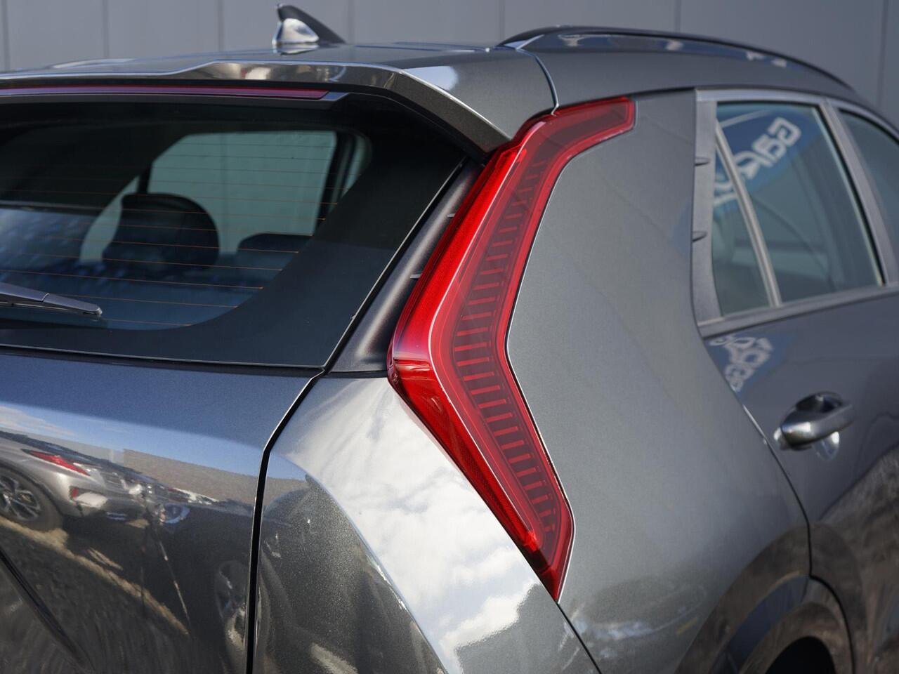 KIA Niro 1.6 GDI Hybrid Vision Dealeronderh. / Led Verlichting / Camera / PDC / Smartphone Integratie /