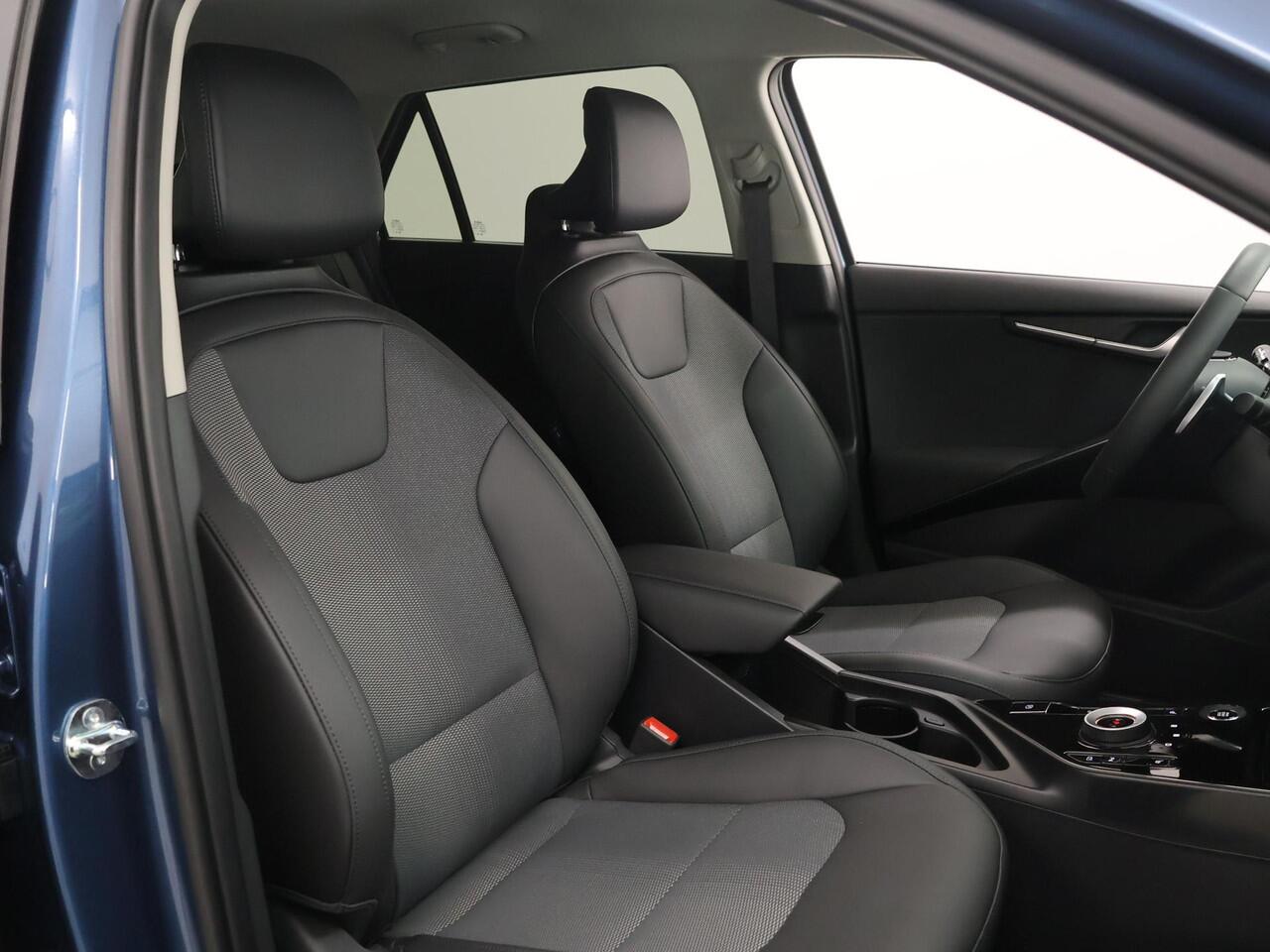 KIA Niro 1.6 GDi PHEV DynamicPlusLine Edition | 18" lichtmetalen velgen | Elektrisch verstelbare bestuurdersstoel | Stoel/Stuurwielverwarming | LED Koplampen | Elektrisch bedienbare achterklep |