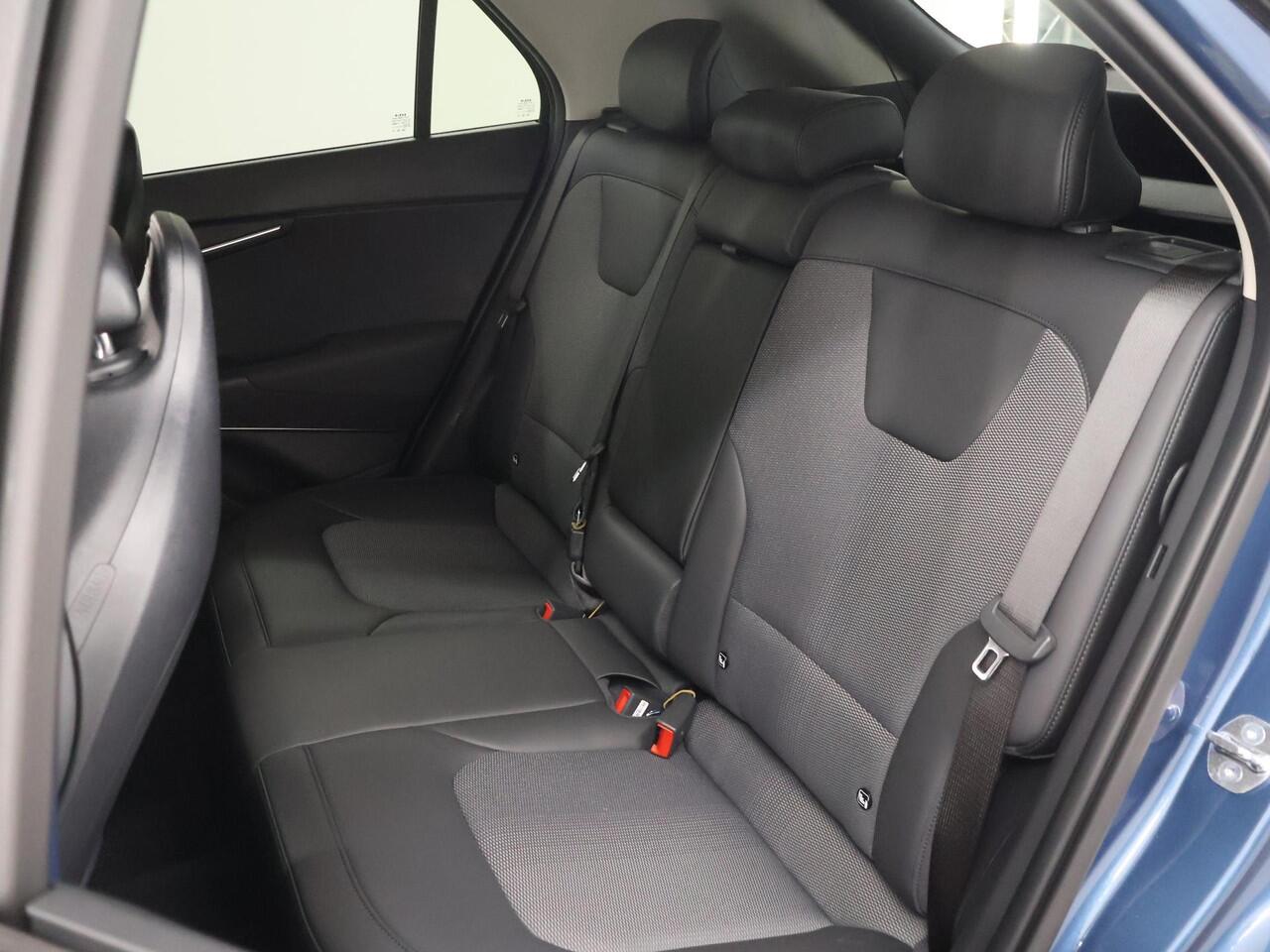 KIA Niro 1.6 GDi PHEV DynamicPlusLine Edition | 18" lichtmetalen velgen | Elektrisch verstelbare bestuurdersstoel | Stoel/Stuurwielverwarming | LED Koplampen | Elektrisch bedienbare achterklep |