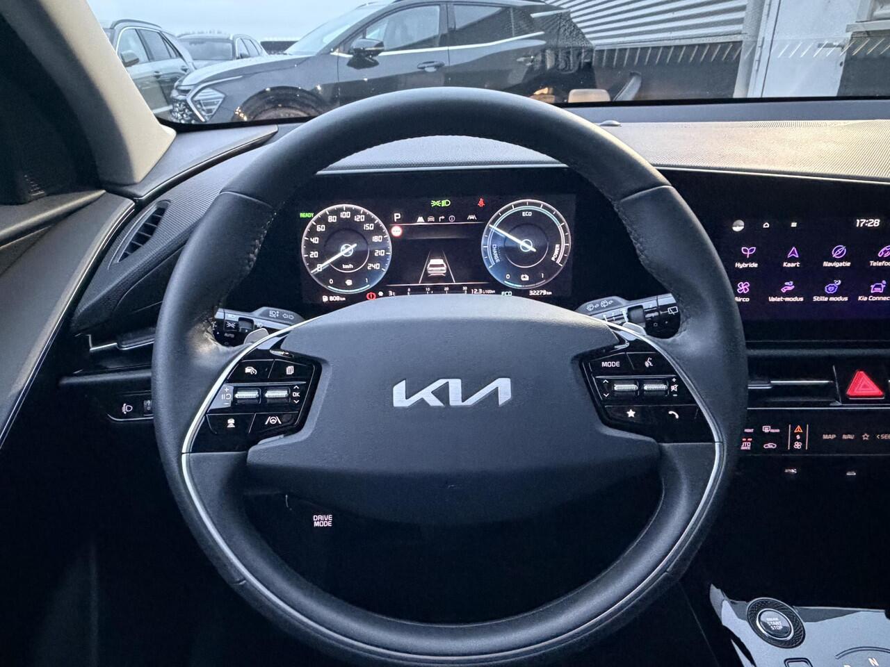 KIA Niro 1.6 GDi Hybrid DynamicLine 1e eign. NL-auto, Navigatie, Parkeersensoren, Achteruitrijcamera, Adaptieve cruise control, BTW-auto